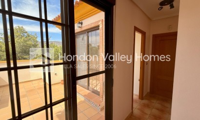 Herverkoop - Villa - Hondón de las Nieves