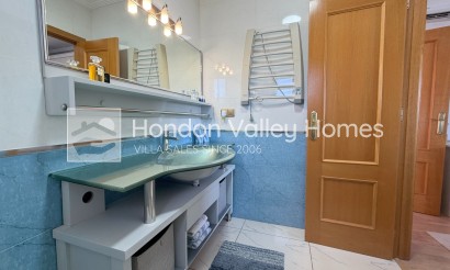 Herverkoop - Villa - Hondón de las Nieves