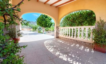 Revente - Ville - Aspe