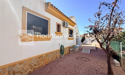 Herverkoop - Villa - Hondón de las Nieves