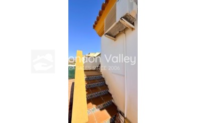 Herverkoop - Villa - Hondón de las Nieves