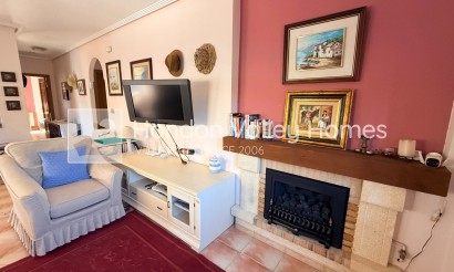 Herverkoop - Villa - Hondón de las Nieves