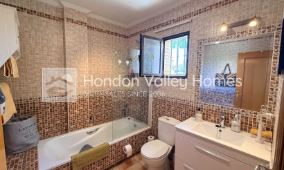 Herverkoop - Villa - Hondón de las Nieves