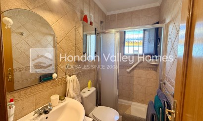 Herverkoop - Villa - Hondón de las Nieves