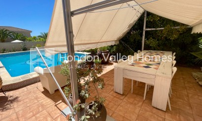 Herverkoop - Villa - Hondón de las Nieves