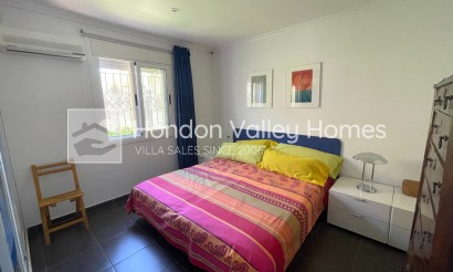 Herverkoop - Villa - Hondón de las Nieves