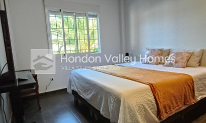 Reventa - Villa - Detached - La Romana