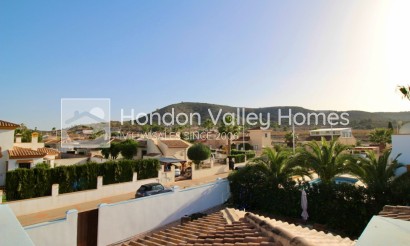 Resale - Villa - HONDON DE LAS NIEVES - La Montanosa