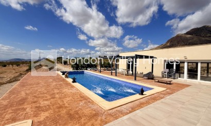 Herverkoop - Villa - Macisvenda