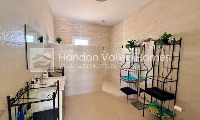 Herverkoop - Villa - Macisvenda