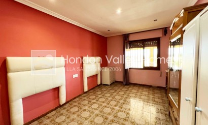 Revente - Ville - Aspe