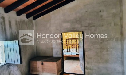 Herverkoop - Finca - La Romana