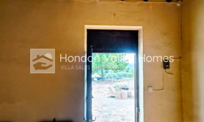 Herverkoop - Finca - La Romana