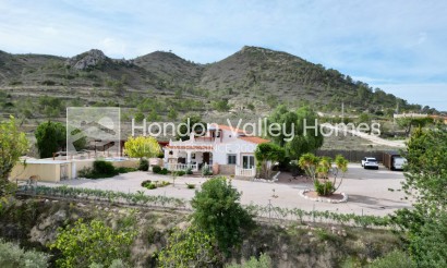 Herverkoop - Villa - Detached - Hondón de los Fráiles