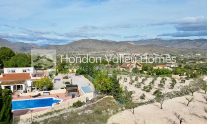 Herverkoop - Villa - Detached - Hondón de los Fráiles