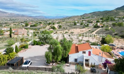 Herverkoop - Villa - Detached - Hondón de los Fráiles