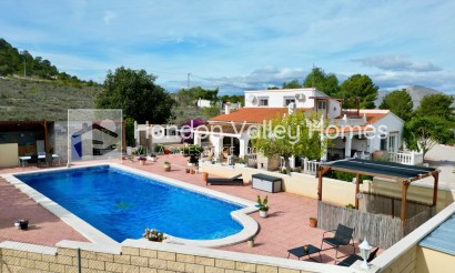 Herverkoop - Villa - Detached - Hondón de los Fráiles