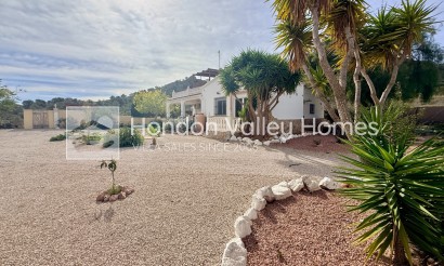 Herverkoop - Villa - Detached - Hondón de los Fráiles