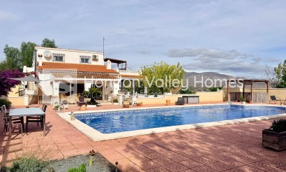 Herverkoop - Villa - Detached - Hondón de los Fráiles