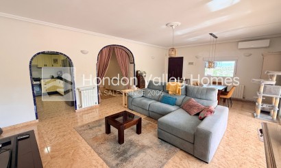 Herverkoop - Villa - Detached - Hondón de los Fráiles