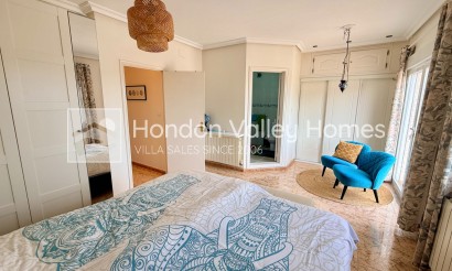 Herverkoop - Villa - Detached - Hondón de los Fráiles