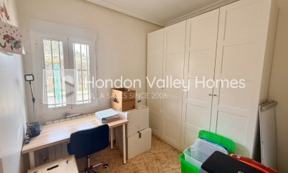 Herverkoop - Villa - Detached - Hondón de los Fráiles