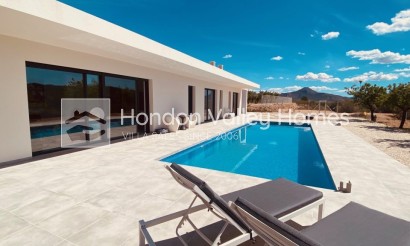 Neubau / In Entwicklung - Villa - Macisvenda