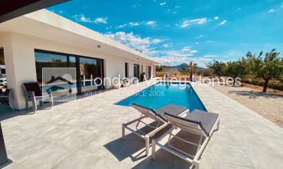 Neubau / In Entwicklung - Villa - Macisvenda