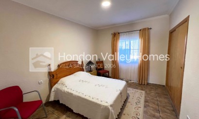 Wiederverkauf - Villa - Hondón de los Fráiles