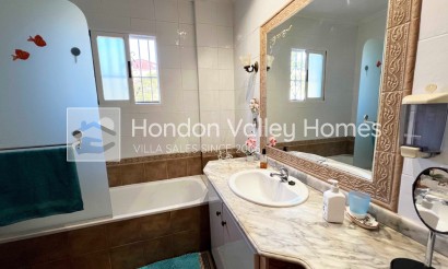 Wiederverkauf - Villa - Hondón de los Fráiles