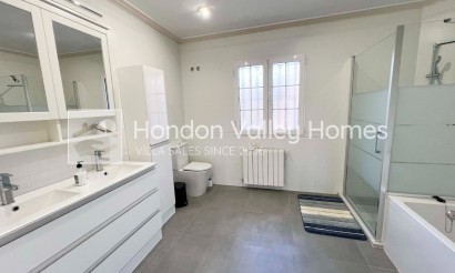 Reventa - Villa - Hondón de los Fráiles