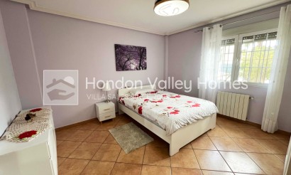 Reventa - Villa - Hondón de los Fráiles