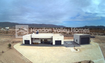 Obra Nueva / En Proyecto - Villa - Pinoso