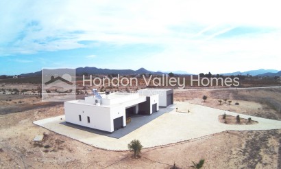 Obra Nueva / En Proyecto - Villa - Pinoso