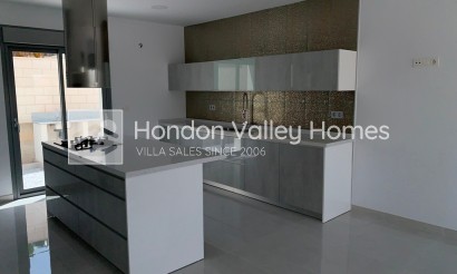 Obra Nueva / En Proyecto - Villa - Pinoso