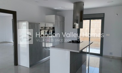 Obra Nueva / En Proyecto - Villa - Pinoso