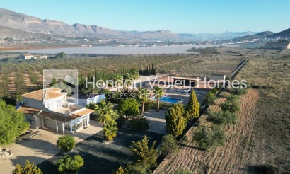 Revente - Villa - Detached - Hondón de las Nieves
