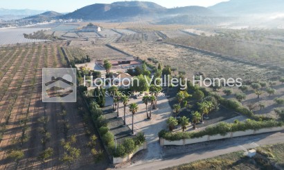 Revente - Villa - Detached - Hondón de las Nieves