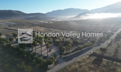 Revente - Villa - Detached - Hondón de las Nieves