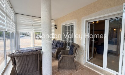 Revente - Villa - Detached - Hondón de las Nieves