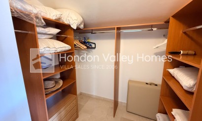 Revente - Villa - Detached - Hondón de las Nieves