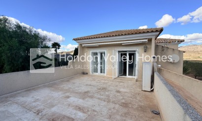 Revente - Villa - Detached - Hondón de las Nieves