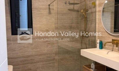 Rynek pierwotny - Villa / Semi detached - La Romana