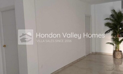 Rynek pierwotny - Villa / Semi detached - La Romana