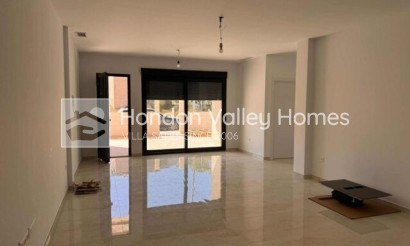 Rynek pierwotny - Villa / Semi detached - La Romana