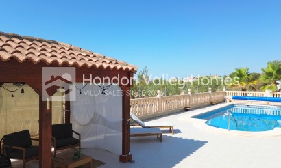 Resale - Villa - Macisvenda