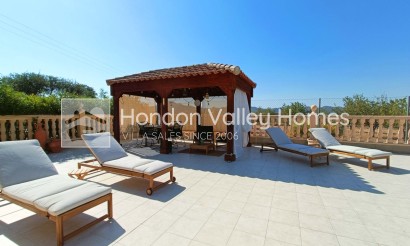 Resale - Villa - Macisvenda