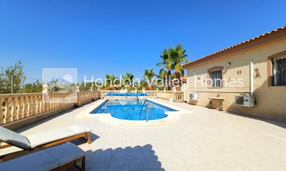 Resale - Villa - Macisvenda