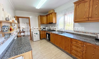 Resale - Villa - Macisvenda