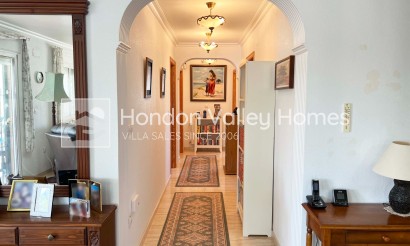 Resale - Villa - Macisvenda